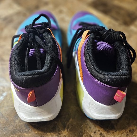 NIKE Air Zoom Crossover GS Unisex Kids Trainers Basketball Shoes, 5 Youth - Picture 3 of 7